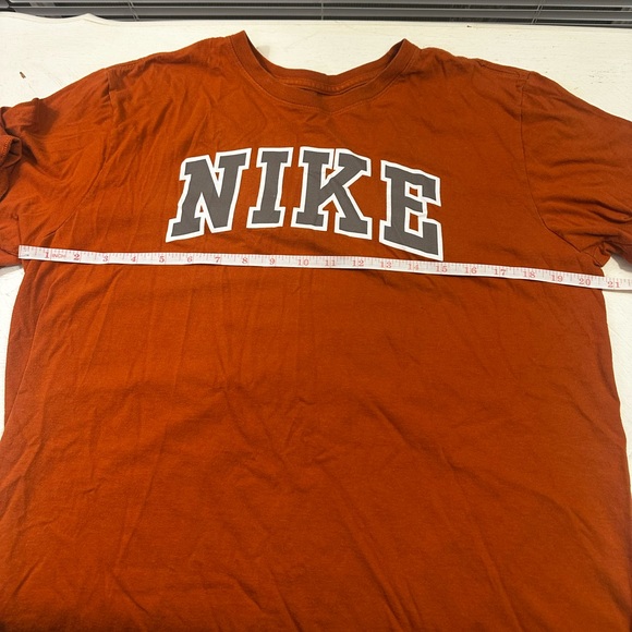 Nike tee - Picture 4 of 5